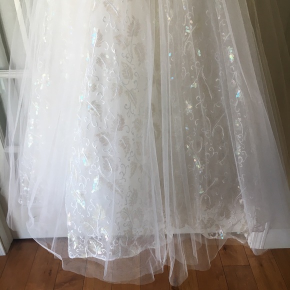 Vintage Wedding Dress - Picture 6 of 7